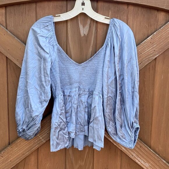 Chaser Silky Dolce Top in Blue Grotto. Smocked Bodice. Size Small.  NWT - Picture 5 of 7